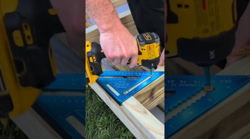 ???? Game-Changing DIY Hack Using a Speed Square & Drill! #tools #woodworking #carpentry