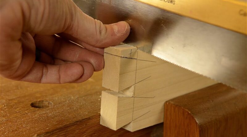 How to Cut a DOVETAIL JOINT with Hand Tools (Quick Version)